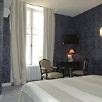 Hotel Du Tribunal 3*