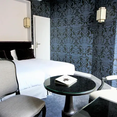 Logis - & Restaurant Du Tribunal 3*