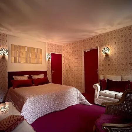 Logis - & Restaurant Du Tribunal 3*