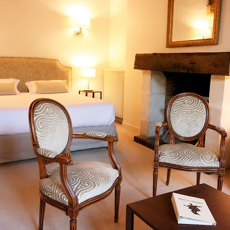 Logis - & Restaurant Du Tribunal Hotel