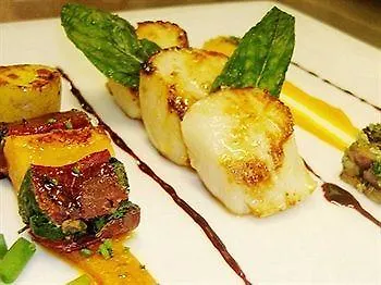 Logis - & Restaurant Du Tribunal مورتان او بيرش