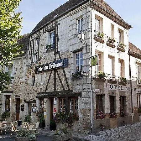 Hotel Logis - & Restaurant Du Tribunal 3*