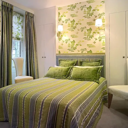 Hotel Logis - & Restaurant Du Tribunal 3*