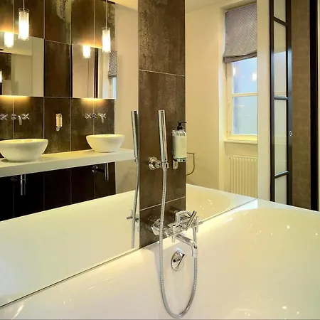 Hotel Logis - & Restaurant Du Tribunal Mortagne-au-Perche