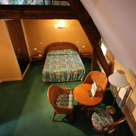 Hotel Logis - & Restaurant Du Tribunal Mortagne-au-Perche