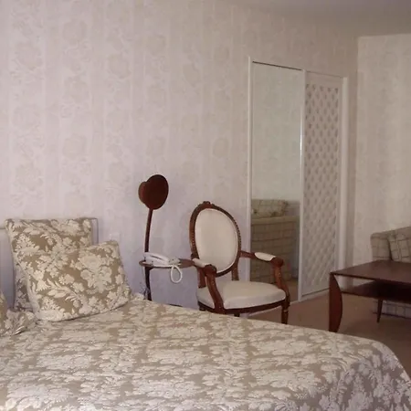 Logis - & Restaurant Du Tribunal