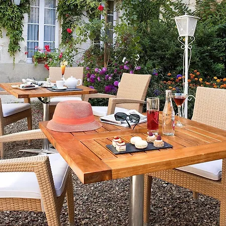 Logis - & Restaurant Du Tribunal 3* Mortagne-au-Perche