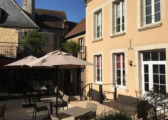 Logis - & Restaurant Du Tribunal Mortagne-au-Perche