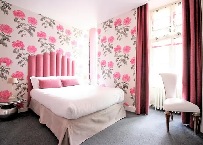 Logis - & Restaurant Du Tribunal 3* Mortagne-au-Perche