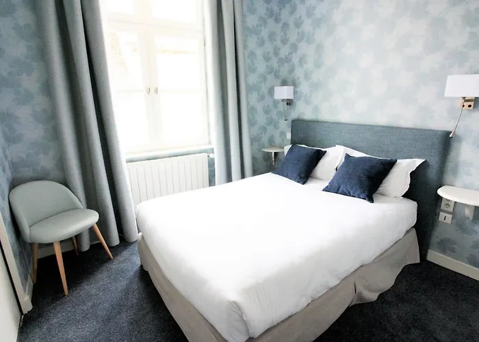 Ξενοδοχείο Logis - & Restaurant Du Tribunal