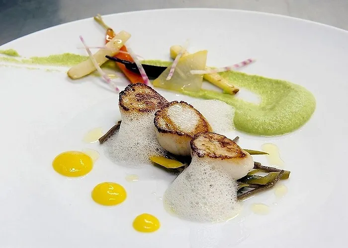 Logis - & Restaurant Du Tribunal 3* Mortagne-au-Perche