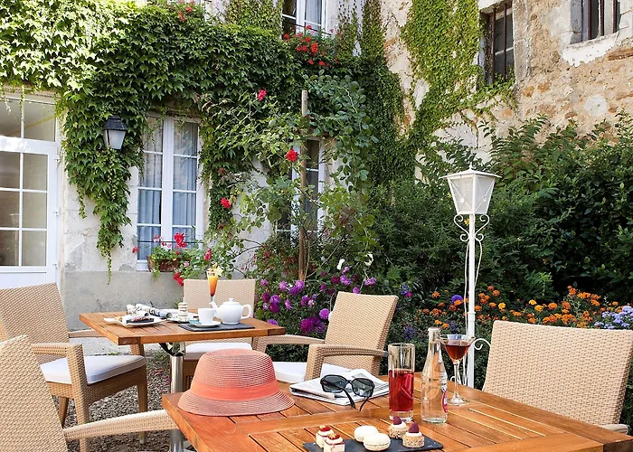 Logis - & Restaurant Du Tribunal Ξενοδοχείο