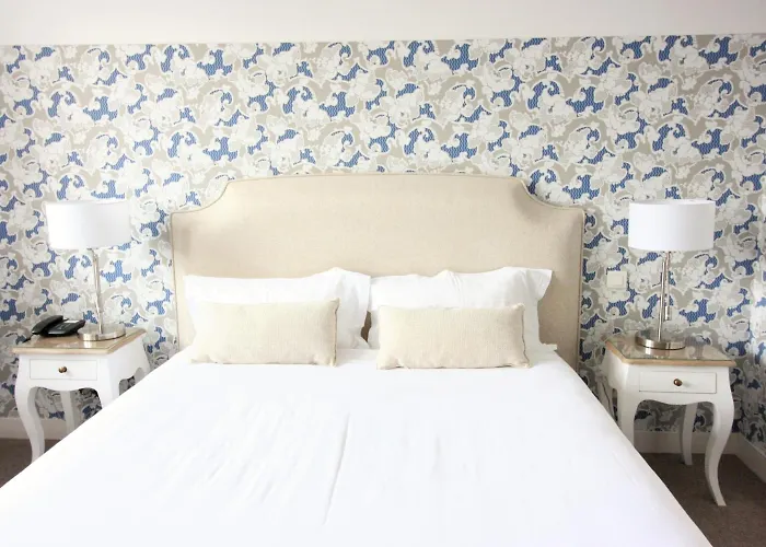 Ξενοδοχείο Logis - & Restaurant Du Tribunal