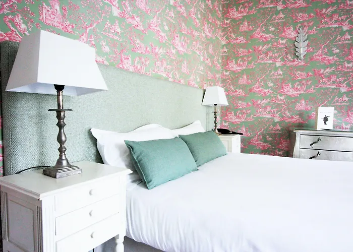 Logis - & Restaurant Du Tribunal Hotel 3*