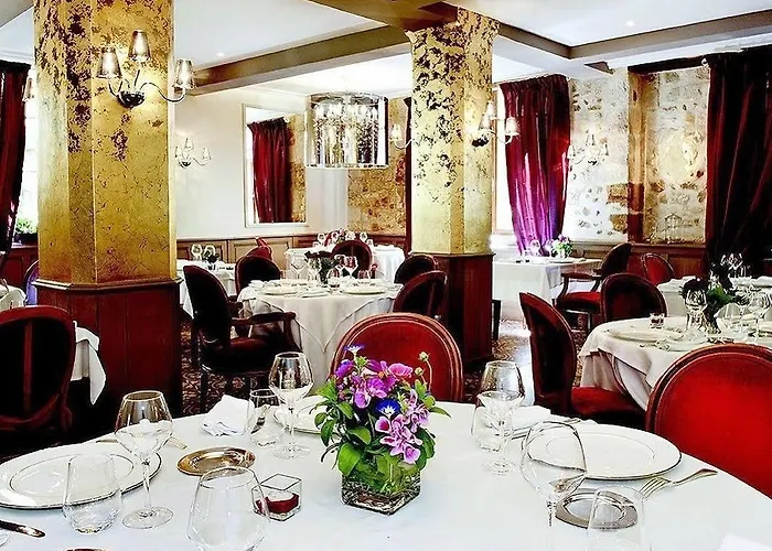 Logis - & Restaurant Du Tribunal Ξενοδοχείο Mortagne-au-Perche